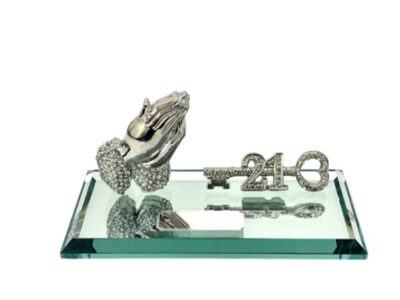 TK2076 DIAMANTE PRAYING HAND